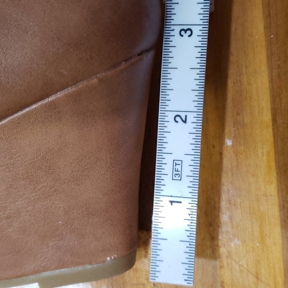 Forever. Taupe; Man Made Leather Wedges; Round Toe. Size 8. NIB - Picture 9 of 12